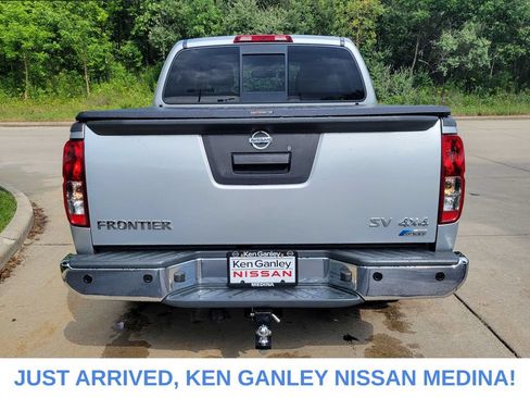 Used 2019 Nissan Frontier SV w/ Value Truck Package AWD/4WD image 4