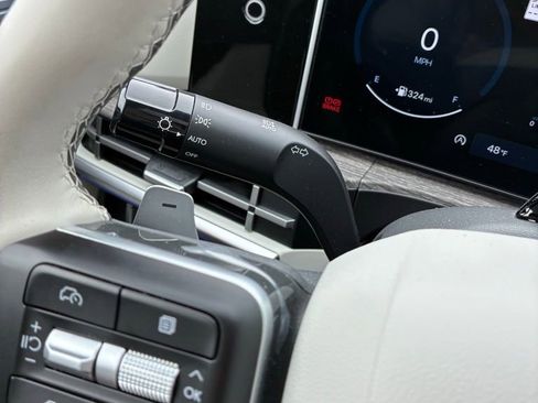 Used 2024 Hyundai Santa Fe Calligraphy image 30