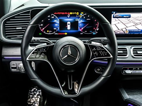 Certified 2025 Mercedes-Benz GLS 450 4MATIC image 20