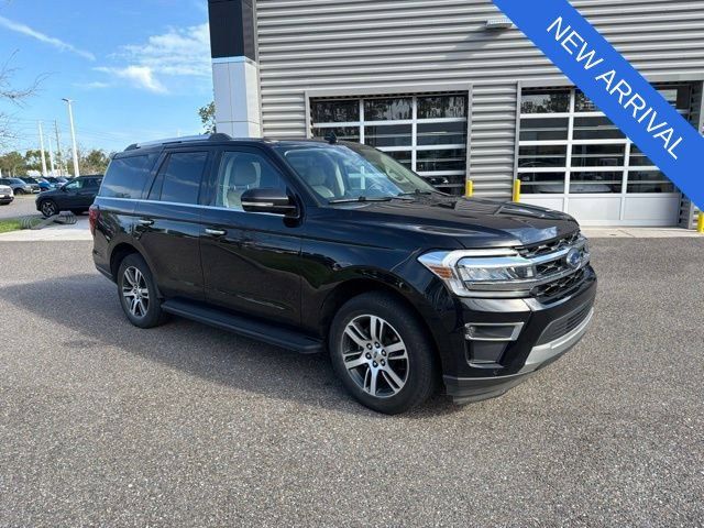 Used 2024 Ford Expedition Limited RWD image 1