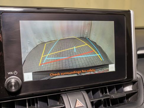 Used 2024 Toyota RAV4 LE image 12