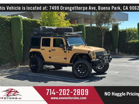 Used 2013 Jeep Wrangler Unlimited Sport AWD/4WD image 2