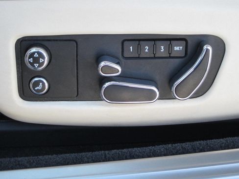 Used 2015 Bentley Continental GT image 35