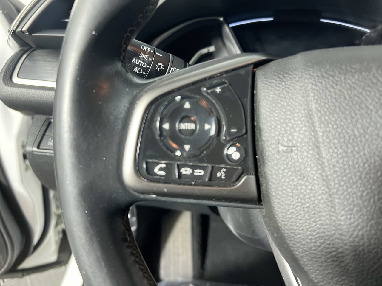 Used 2020 Honda Civic EX image 12