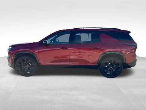 Used 2024 Chevrolet Traverse RS AWD/4WD image 2