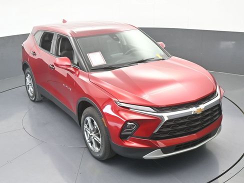 Used 2023 Chevrolet Blazer LT image 49