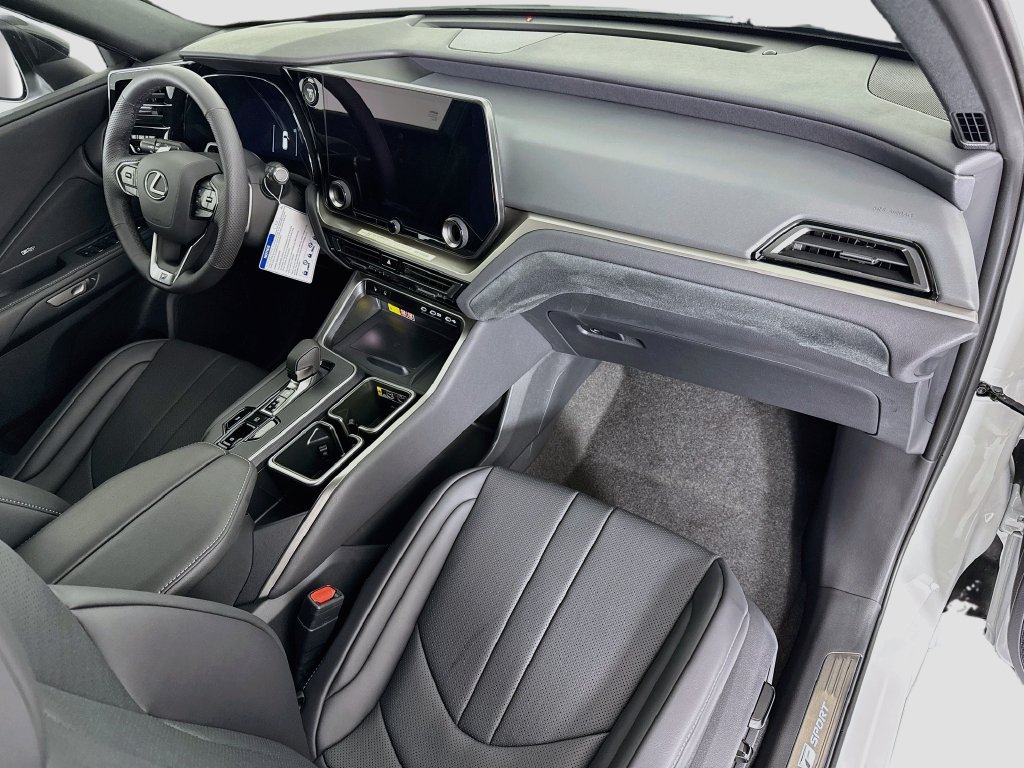 New 2026 Lexus TX 500h AWD w/ Technology Package image 18