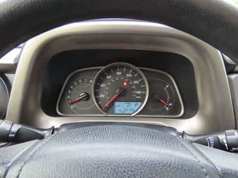 Used 2013 Toyota RAV4 XLE AWD/4WD image 24
