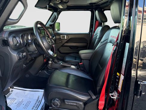 Used 2020 Jeep Wrangler Unlimited Rubicon w/ Quick Order Package 28Y Recon AWD/4WD image 12