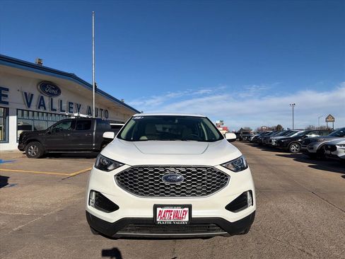 Used 2023 Ford Edge SEL w/ Convenience Package image 2