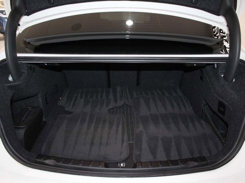 Used 2018 BMW 330e w/ M Sport Package image 8