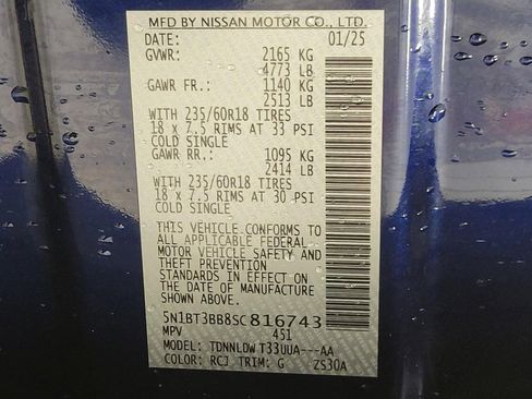 Used 2025 Nissan Rogue SV image 28