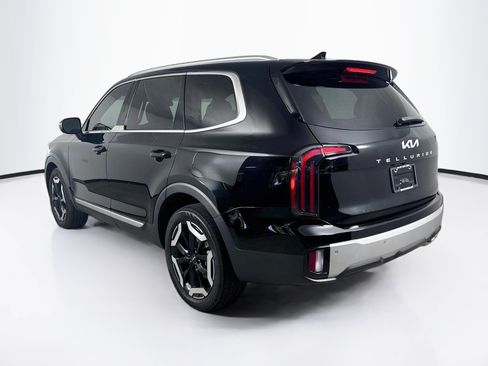 Used 2024 Kia Telluride EX w/ EX Captain's Chair Package FWD image 32