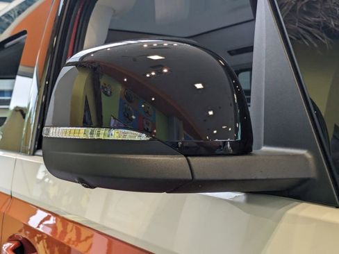 New 2025 Volkswagen ID. Buzz 1st Edition image 10