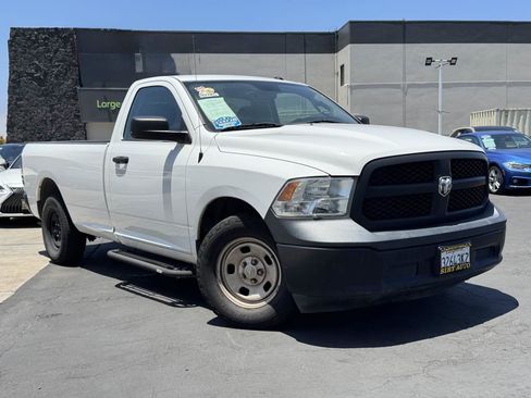 Used 2018 RAM 1500 Express RWD image 2