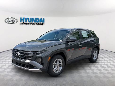 New 2026 Hyundai Tucson SE FWD image 1