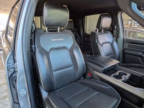 Used 2020 RAM 1500 Laramie w/ Sport Appearance Package AWD/4WD image 19