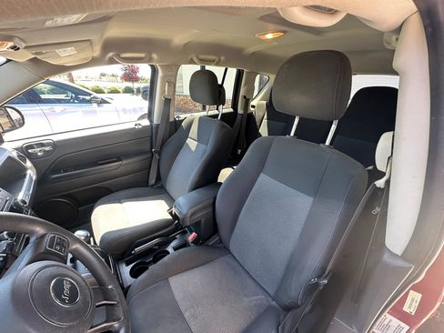 Used 2015 Jeep Compass Sport w/ Power Value Group FWD image 19