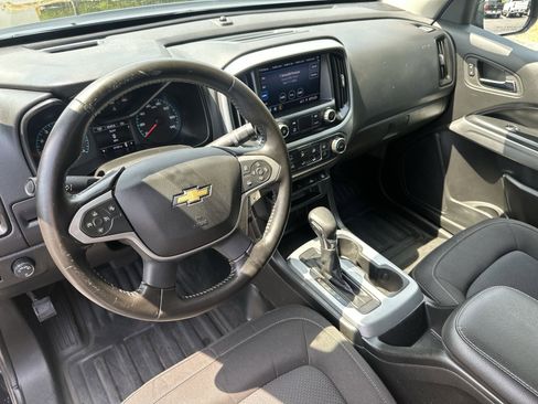 Used 2022 Chevrolet Colorado LT w/ Fleet Safety Package RWD image 18
