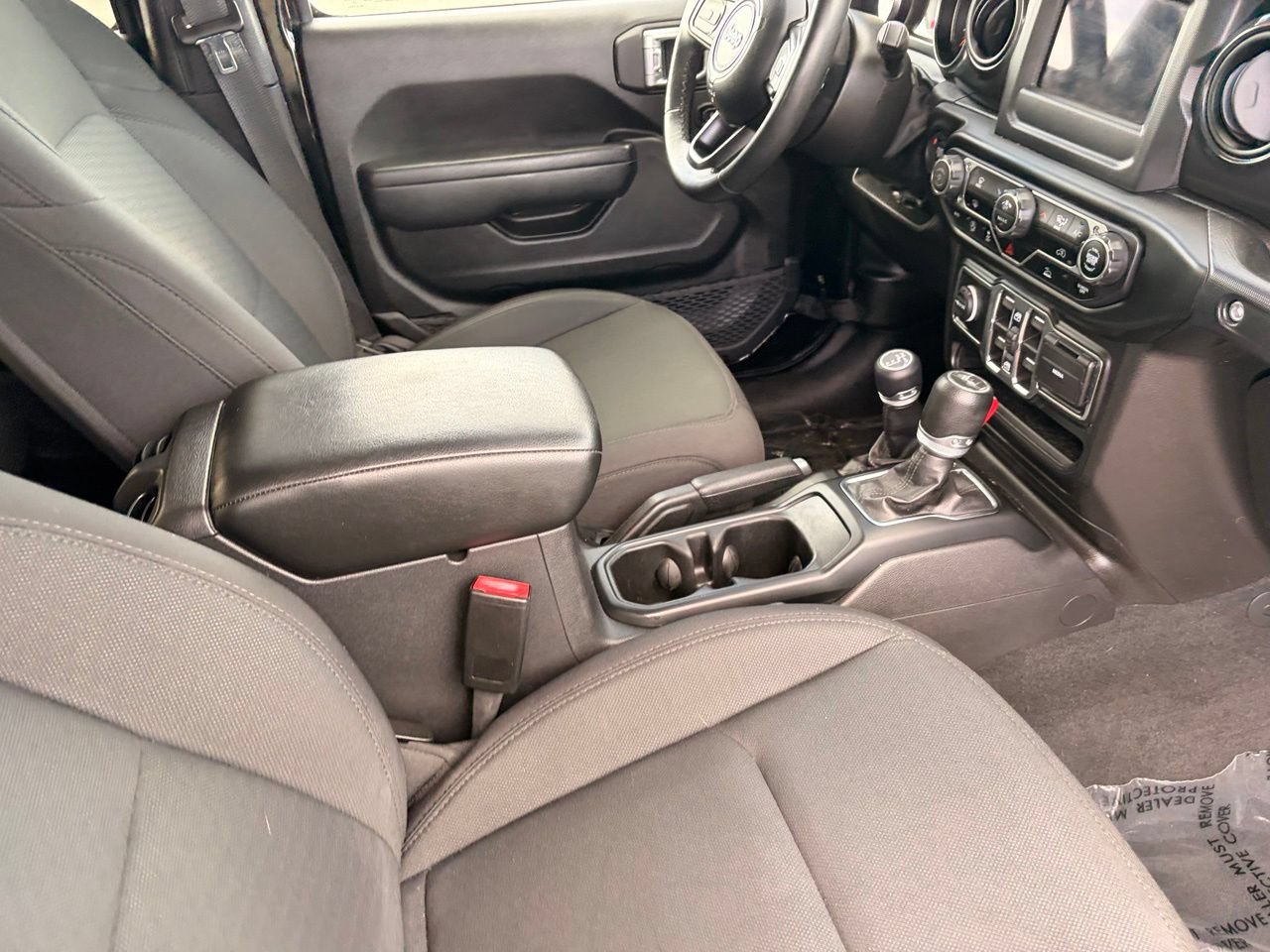Used 2022 Jeep Wrangler Unlimited Sport AWD/4WD image 12