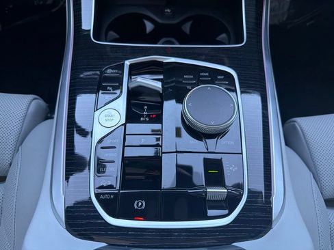 Used 2024 BMW X5 xDrive50e w/ M Sport Package AWD/4WD image 16
