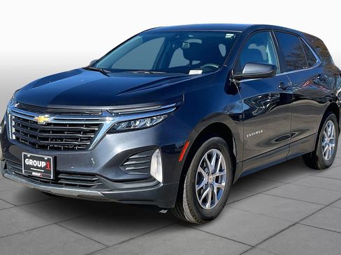 Used 2023 Chevrolet Equinox LT image 2