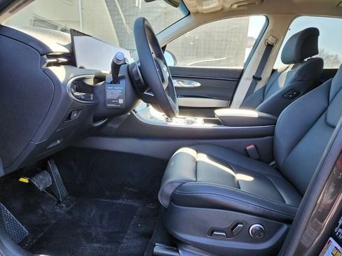 New 2026 Genesis GV70 2.5T Select AWD/4WD image 19
