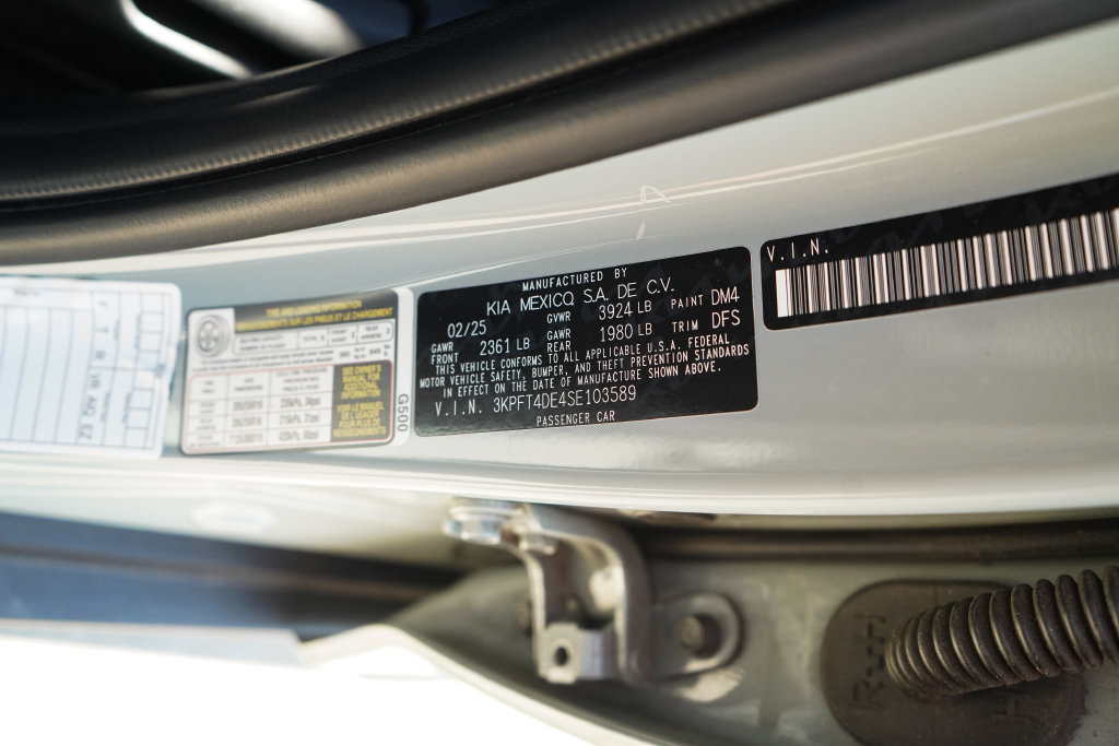 Used 2025 Kia K4 FWD image 39