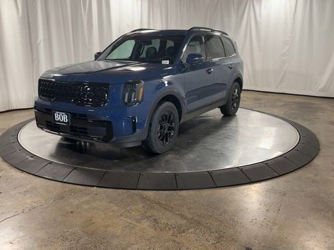 Certified 2025 Kia Telluride AWD image 4