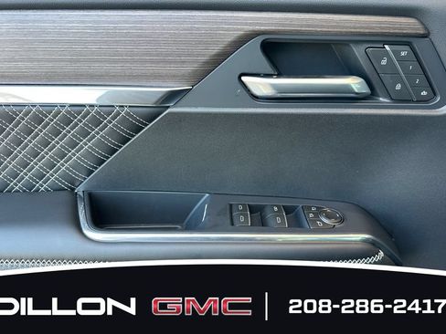 New 2026 GMC Acadia Denali w/ Super Cruise Package AWD/4WD image 11