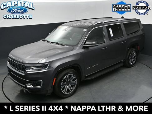 Used 2024 Jeep Wagoneer L Series II w/ Flexible Seating Group AWD/4WD image 28