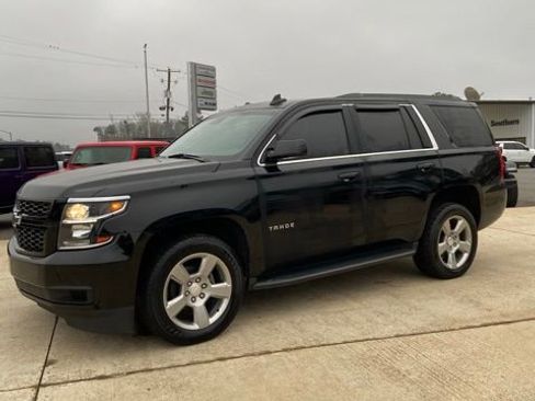 Used 2019 Chevrolet Tahoe LS w/ Enhanced Driver Alert Package image 4