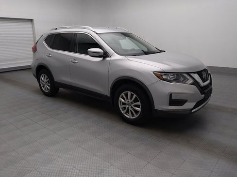Used 2018 Nissan Rogue SV image 11