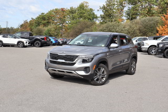 Used 2021 Kia Seltos LX AWD/4WD image 1