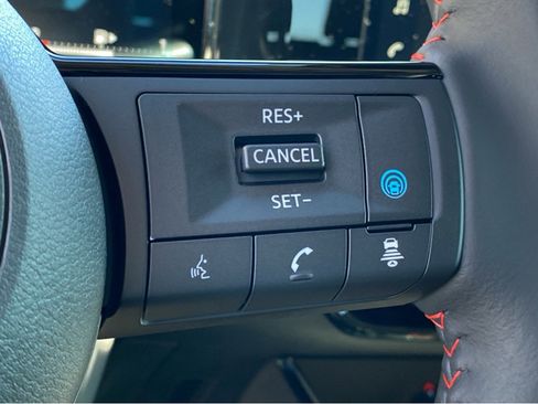 New 2026 Nissan Kicks SR w/ SR Premium Package FWD image 15