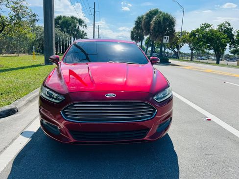 Used 2013 Ford Fusion SE FWD image 8