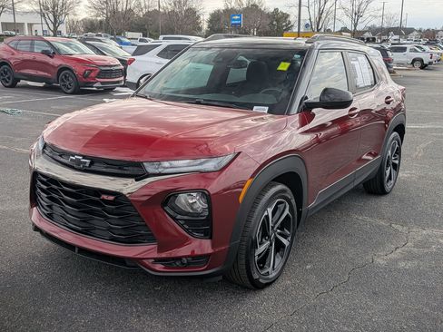 Certified 2023 Chevrolet TrailBlazer RS w/ Sun and Liftgate Package image 5