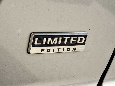 Used 2023 Mitsubishi Eclipse Cross LE image 30