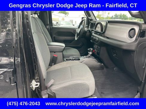 Used 2024 Jeep Wrangler Unlimited AWD/4WD image 20