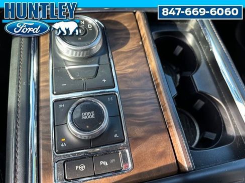 Used 2020 Ford Expedition Max Platinum image 25