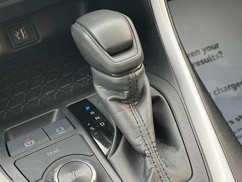 Certified 2025 Toyota RAV4 LE image 37