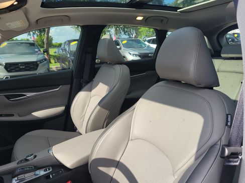 Used 2025 INFINITI QX50 Luxe AWD/4WD image 23
