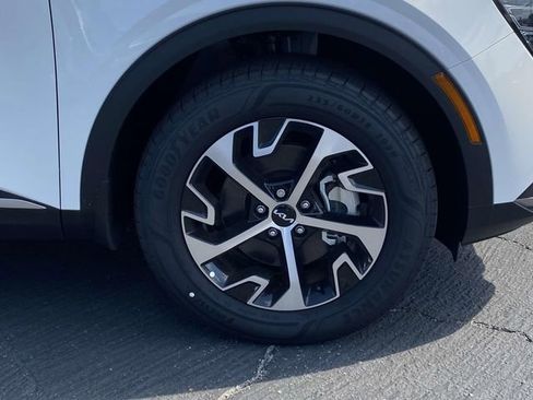 New 2024 Kia Sportage EX w/ EX Premium Package AWD/4WD image 9