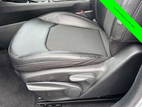 Used 2024 Jeep Compass Latitude image 5