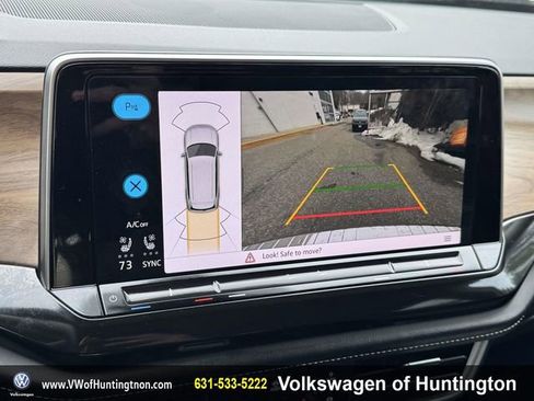 Certified 2025 Volkswagen Atlas SE image 26