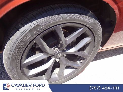 Used 2020 Dodge Challenger SXT w/ Blacktop Package RWD image 7