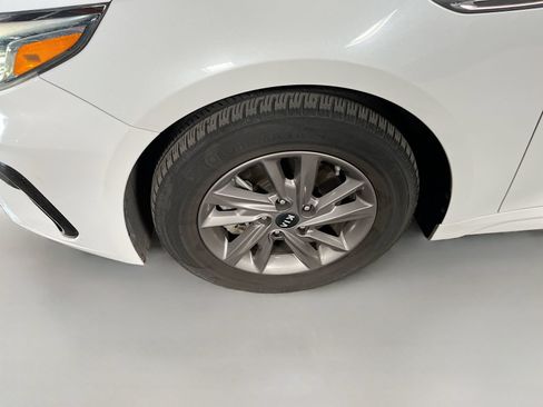 Used 2020 Kia Optima LX FWD image 29