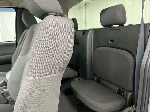 Used 2013 Nissan Frontier S w/ S Preferred Pkg image 21