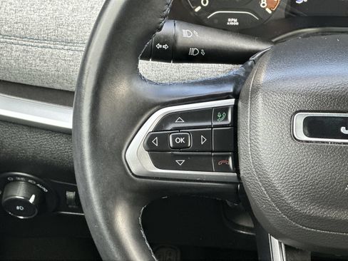 Used 2022 Jeep Compass Latitude w/ Sun and Sound Group AWD/4WD image 20