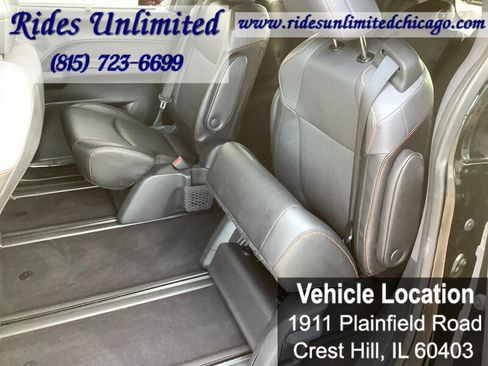 Used 2024 Toyota Sienna XSE w/ XSE Plus Package AWD/4WD image 29
